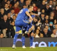 西媒：阿联酋企业慷慨赠送，巴萨球员喜获黄金iPhone